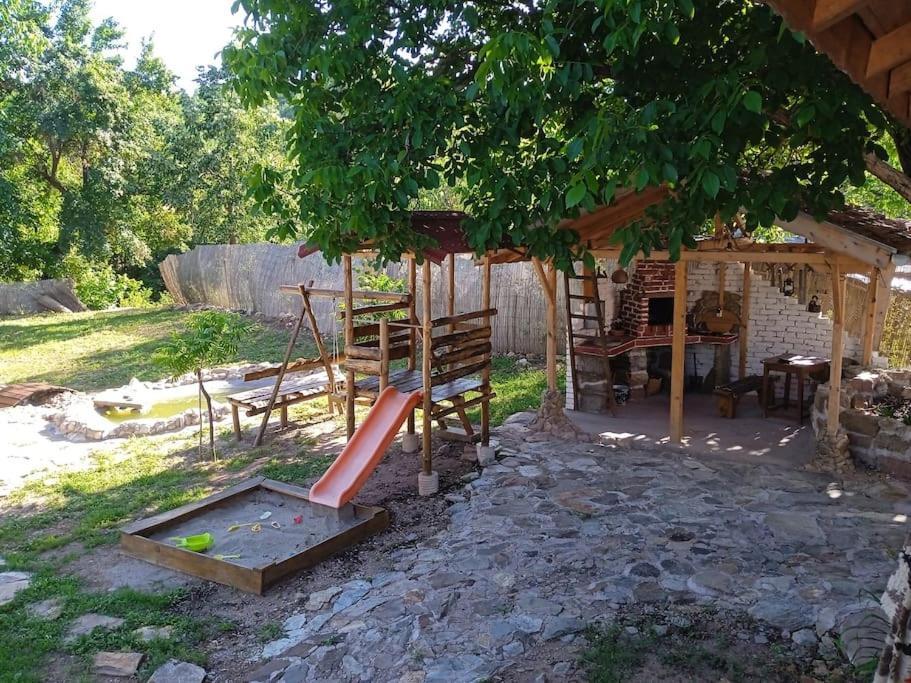 Ижата - Топлина И Уют Borovitsa Kültér fotó